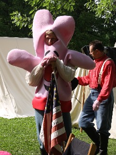 Cpl Scott performs for Cancer Research